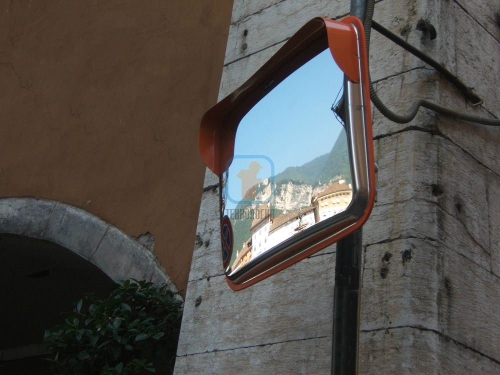 Уличное зеркало прямоугольное с козырьком из нержавеющей стали 450x600 мм