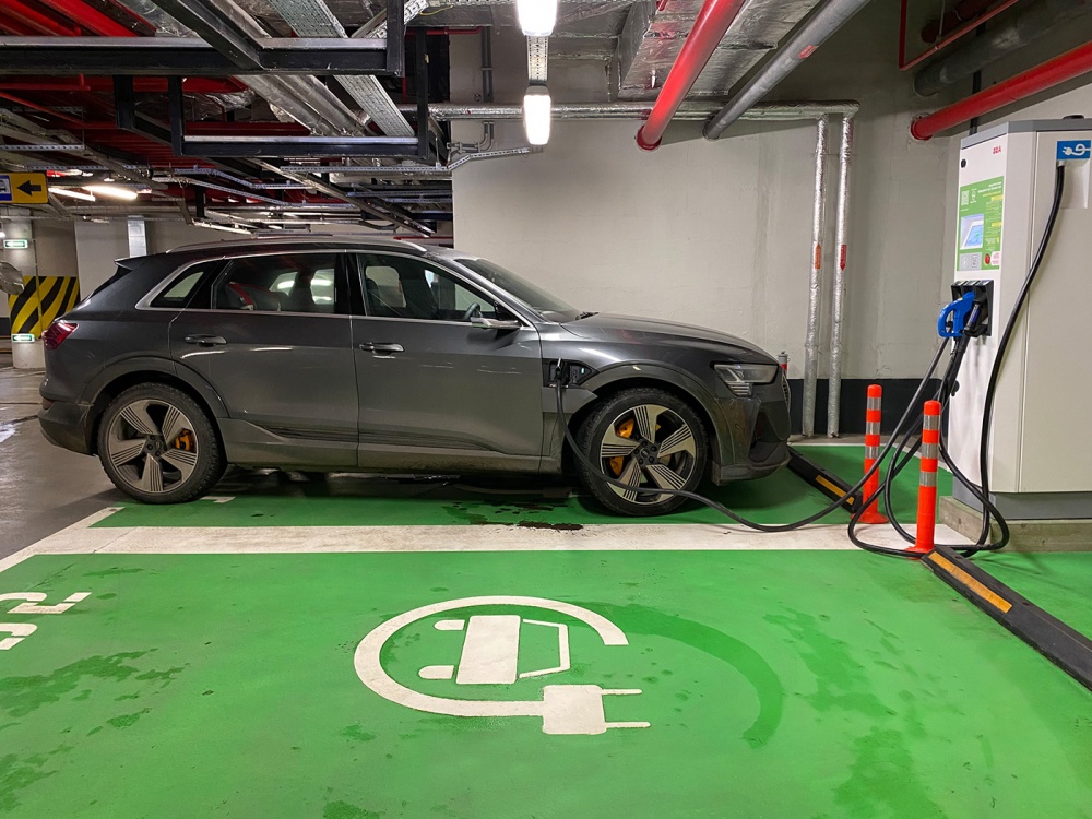 Оснащение подземного паркинга для электромобилей Оснащение подземного паркинга для электромобилей