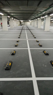 КР-0,55 Колесоотбойник резиновый без рисунка белый светоотражатель Россия