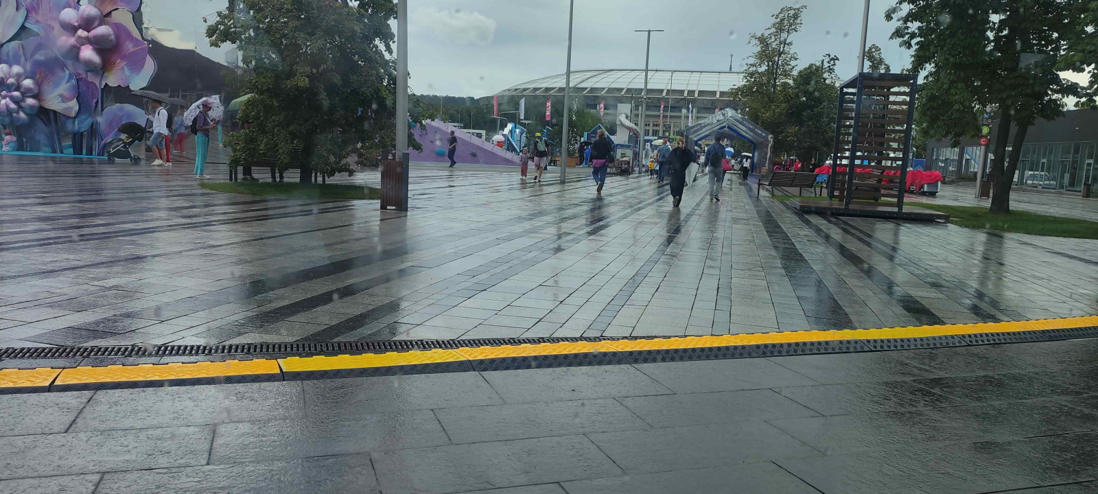 Кабель-каналы для защиты коммуникаций в парке «Лужники» - фото 8 Кабель-каналы для защиты коммуникаций в парке «Лужники» - фото 8