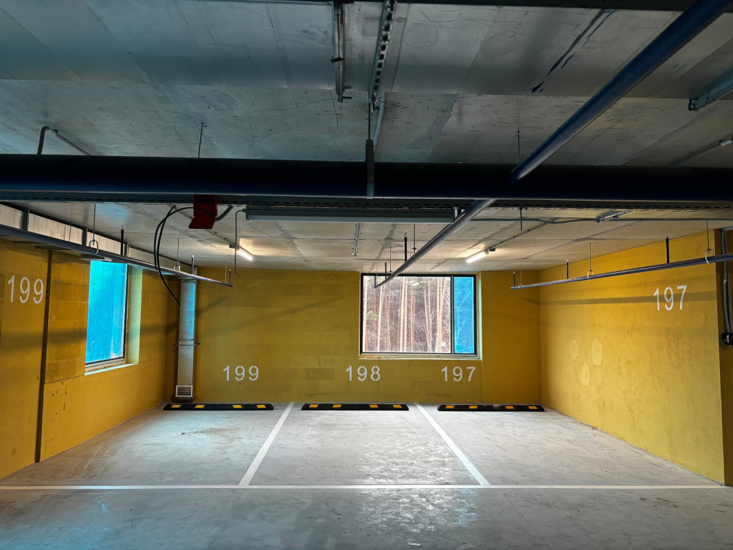 Колесоотбойники для подземной парковки ЖК «Изумрудный бор» - фото 5 Колесоотбойники для подземной парковки ЖК «Изумрудный бор» - фото 5