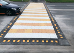 Приподнятый пешеходный переход ПИН (желтый средний элемент) высотой 58 мм