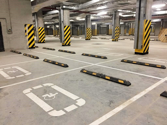 Нанесение разметки парковочных мест для инвалидов