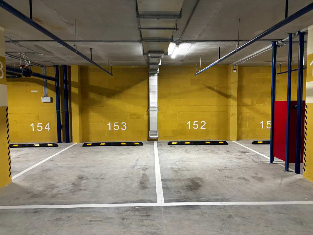 Колесоотбойники для подземной парковки ЖК «Изумрудный бор» - фото 2 Колесоотбойники для подземной парковки ЖК «Изумрудный бор» - фото 2