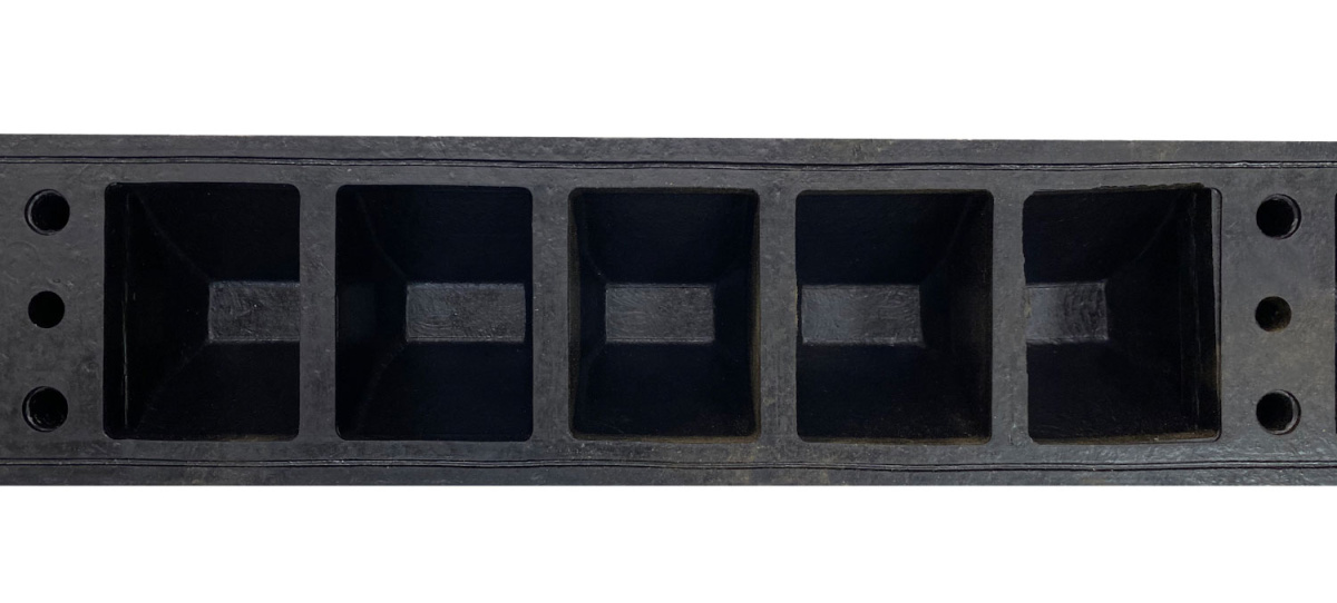 Колесоотбойник резиновый 2м КР-2,0 целый рифленый 