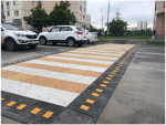 Приподнятый пешеходный переход ПИН (желтый средний элемент) высотой 50 мм