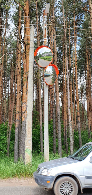 Улучшение обзора с помощью сферических дорожных зеркал, г. Ярославль, выезд с парковки