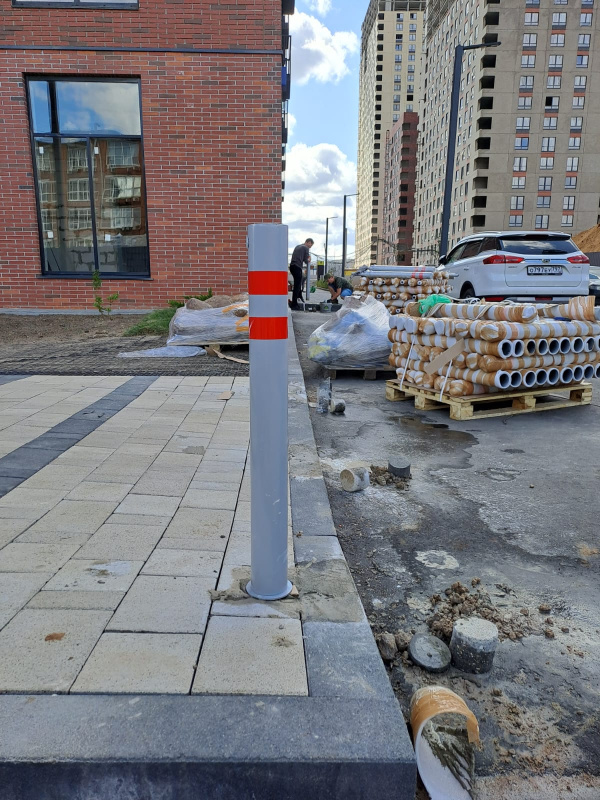 Тротуарные столбики для ограждения пешеходных зон - фото 6