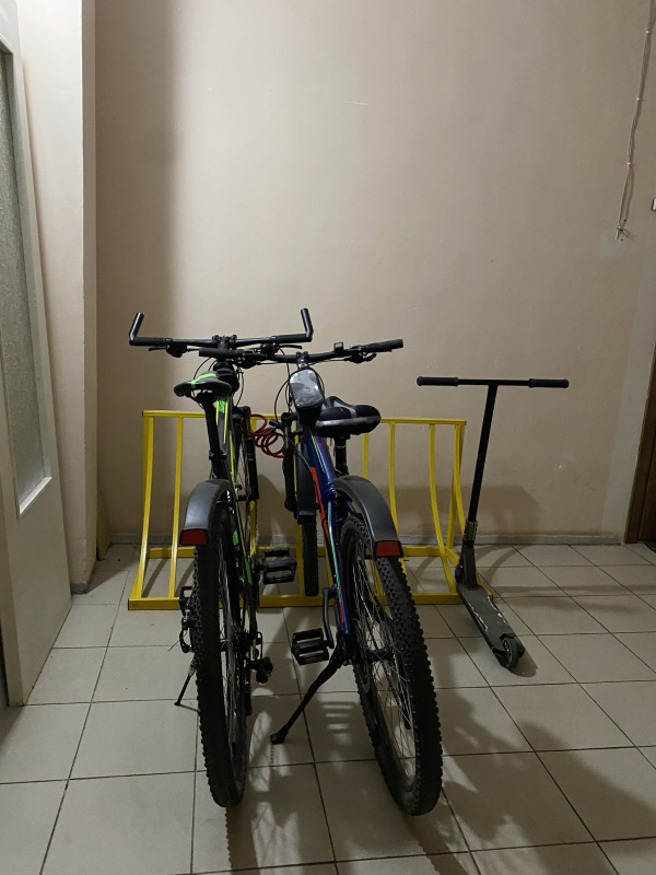 Парковка для велосипедов и самокатов