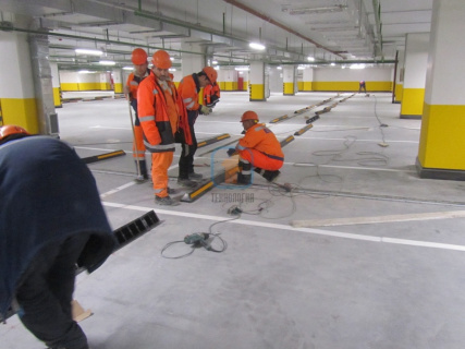 КР-1,83 Колесоотбойник резиновый секционный без рисунка белый светоотражатель Россия