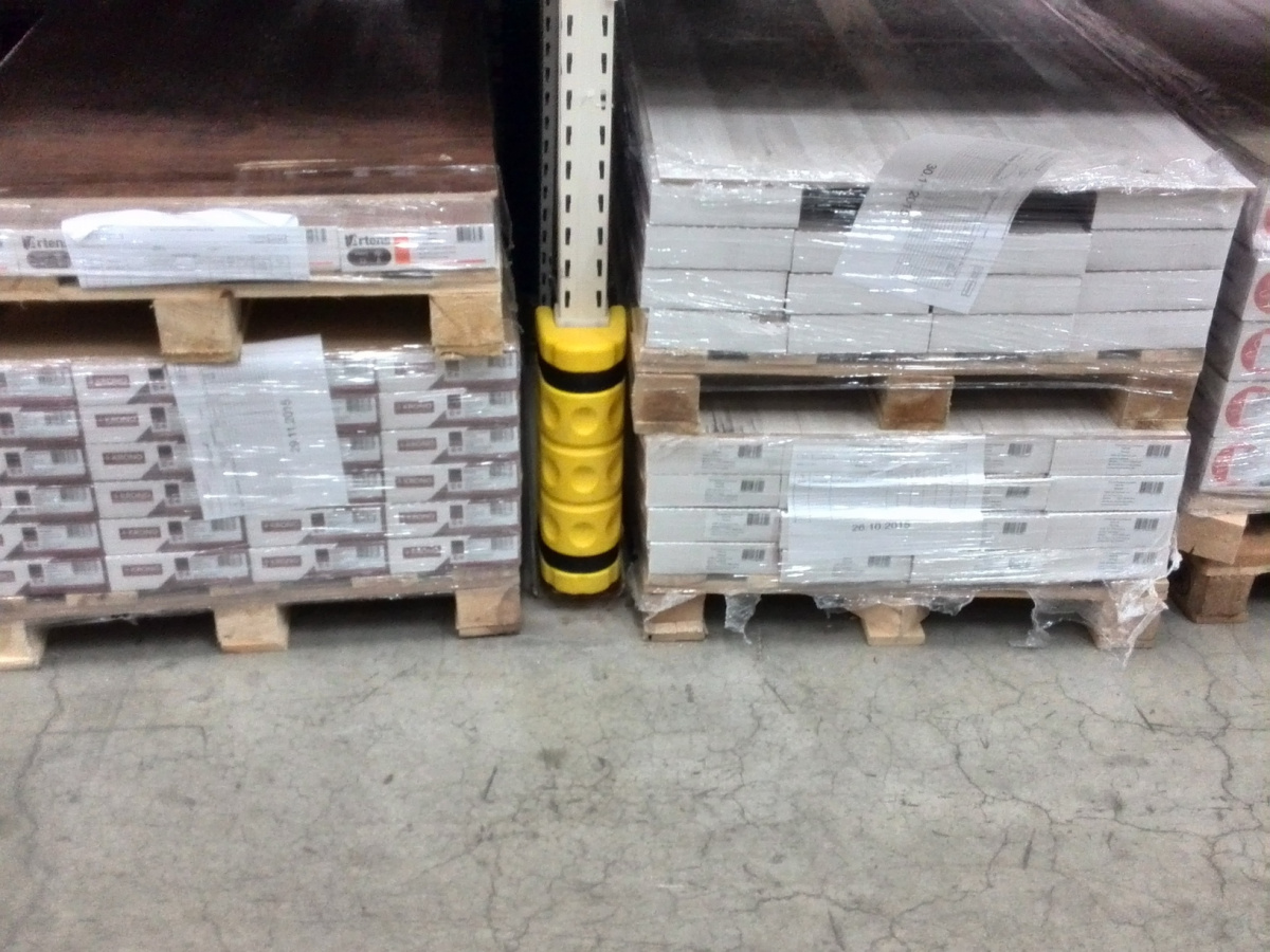 Демпфер для защиты стоек стеллажей ДС-460 с креплением