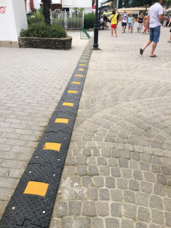 Лежачий полицейский ИДН-300-1 Средний элемент КОМПОЗИТ белый светоотражатель