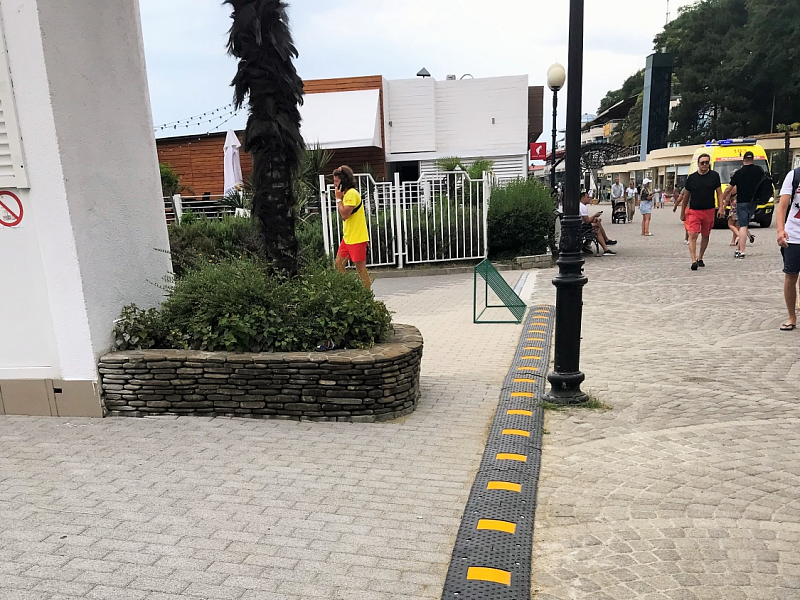 ИДН-300 для ограничения скорости электросамокатов в пешеходной зоне