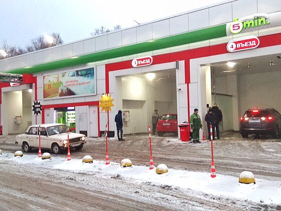 Разделение полос движения с помощью оградительных вех