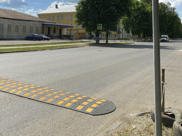 Проезжая часть, оснащенная резиновым ИДН-900